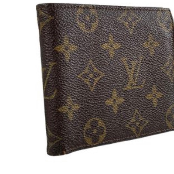 Louis Vuitton bi- fold wallet - Picture 8 of 10